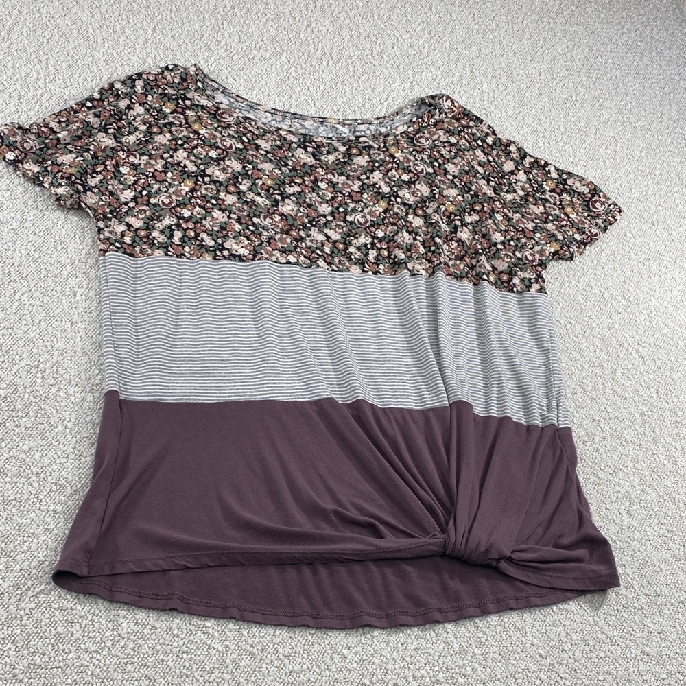 Women's Short Sleeve Mixed-Print Top in Mauve